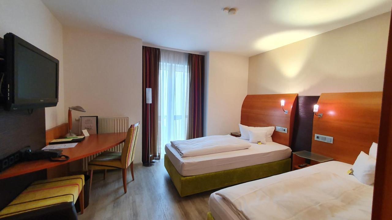 Astralis Hotel Domizil Walldorf Kültér fotó