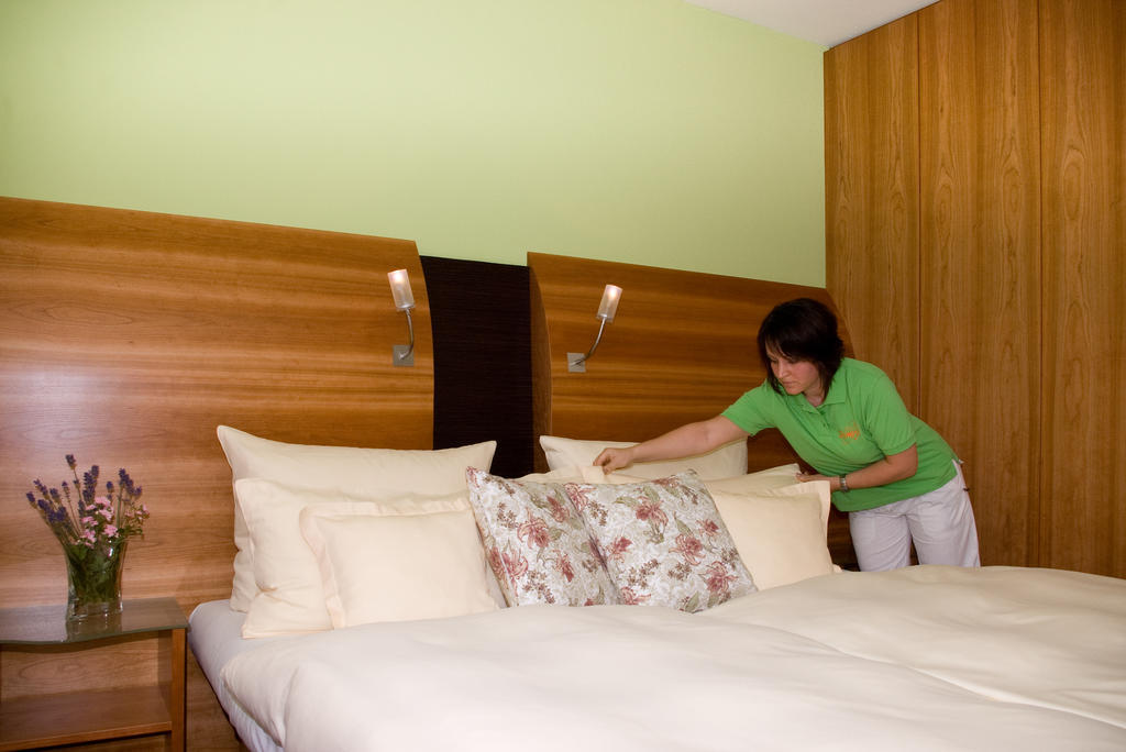 Astralis Hotel Domizil Walldorf Kültér fotó