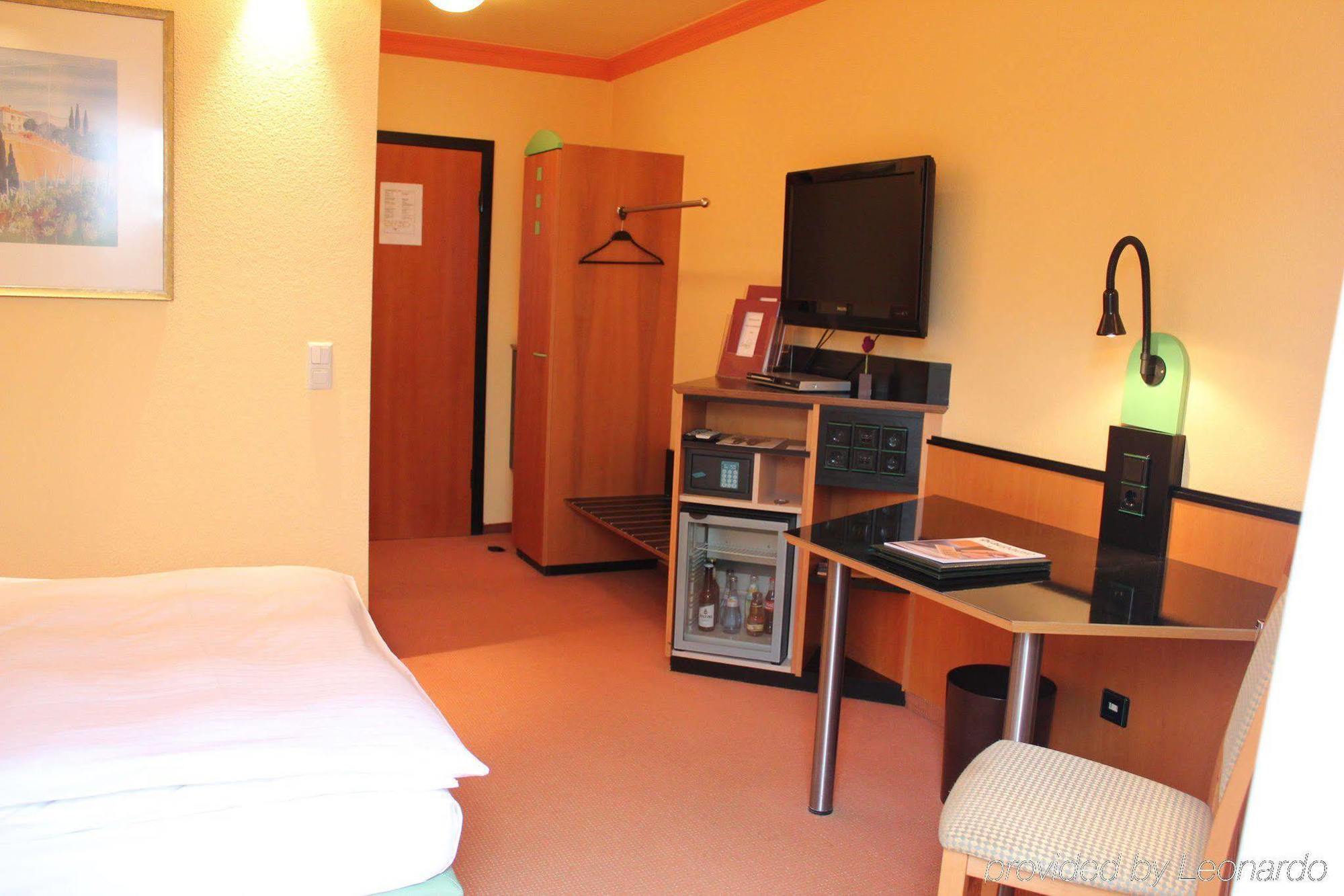 Astralis Hotel Domizil Walldorf Kültér fotó