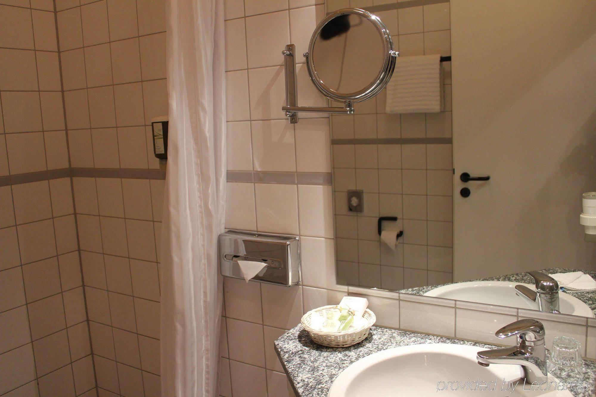 Astralis Hotel Domizil Walldorf Kültér fotó